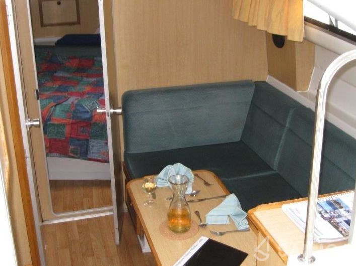 Le Boat Capri WHS - Yacht Charter Sailica