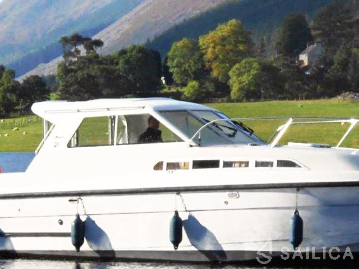 Le Boat Capri WHS - Yacht Charter Sailica