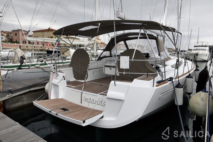 Sun Odyssey 519 - Yacht Charter Sailica