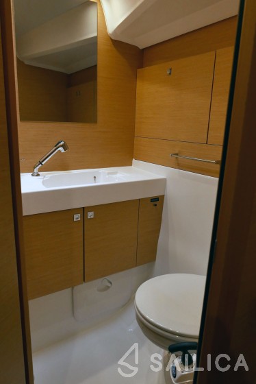 Sun Odyssey 519 - Yacht Charter Sailica