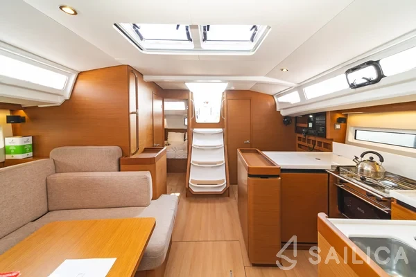 Sun Odyssey 440 - Yacht Charter Sailica