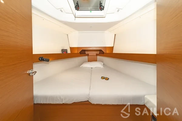 Sun Odyssey 349 - Yacht Charter Sailica