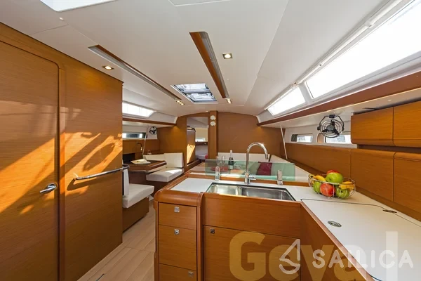 Sun Odyssey 419 - Yacht Charter Sailica