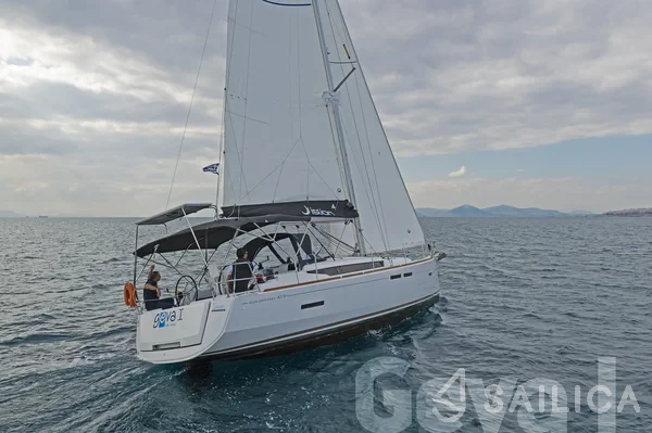 Sun Odyssey 419 - Yacht Charter Sailica