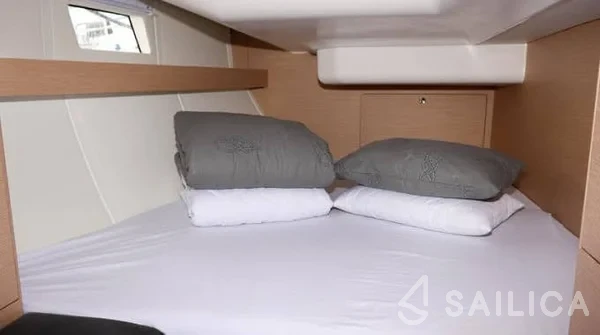 Elan 45 Impression - Yacht Charter Sailica