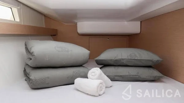 Elan 45 Impression - Yacht Charter Sailica