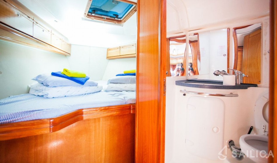 Bavaria 37 Cruiser - Yacht Charter Sailica