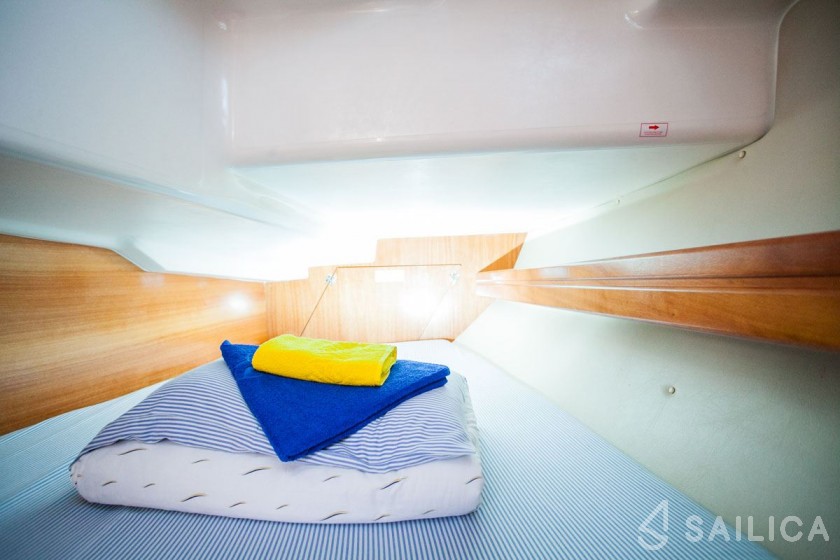 Bavaria 37 Cruiser - Yacht Charter Sailica