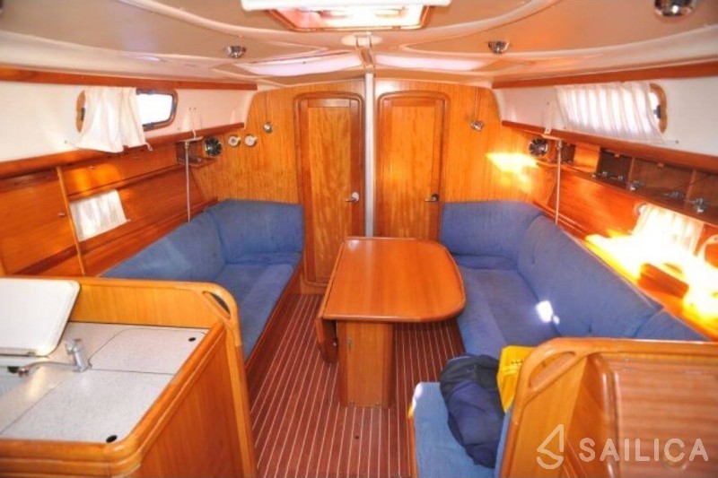 Bavaria 37 Cruiser - Yacht Charter Sailica