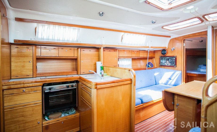 Bavaria 37 Cruiser - Yacht Charter Sailica