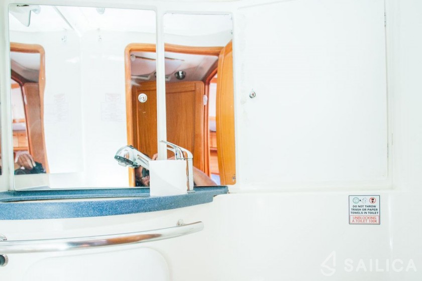 Bavaria 37 Cruiser - Yacht Charter Sailica