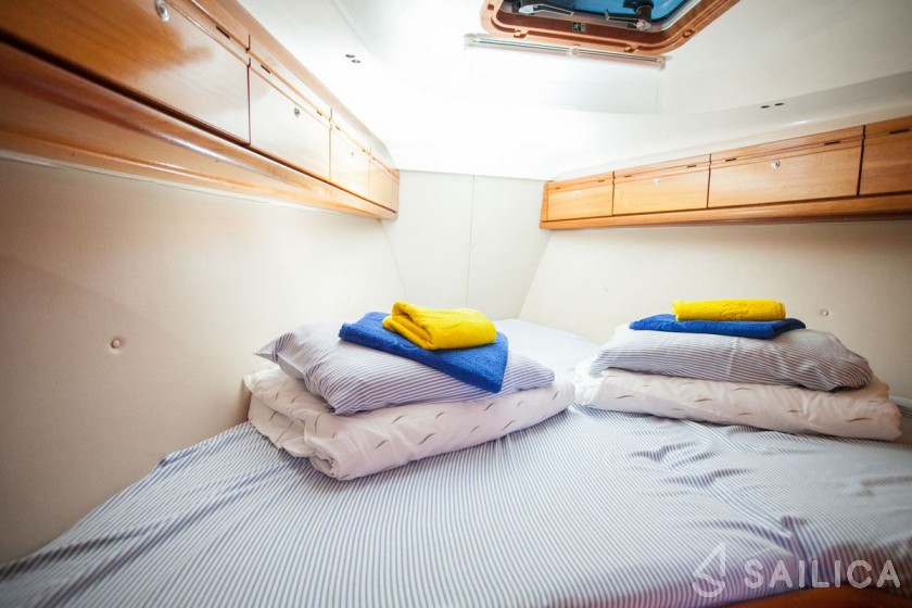 Bavaria 37 Cruiser - Yacht Charter Sailica