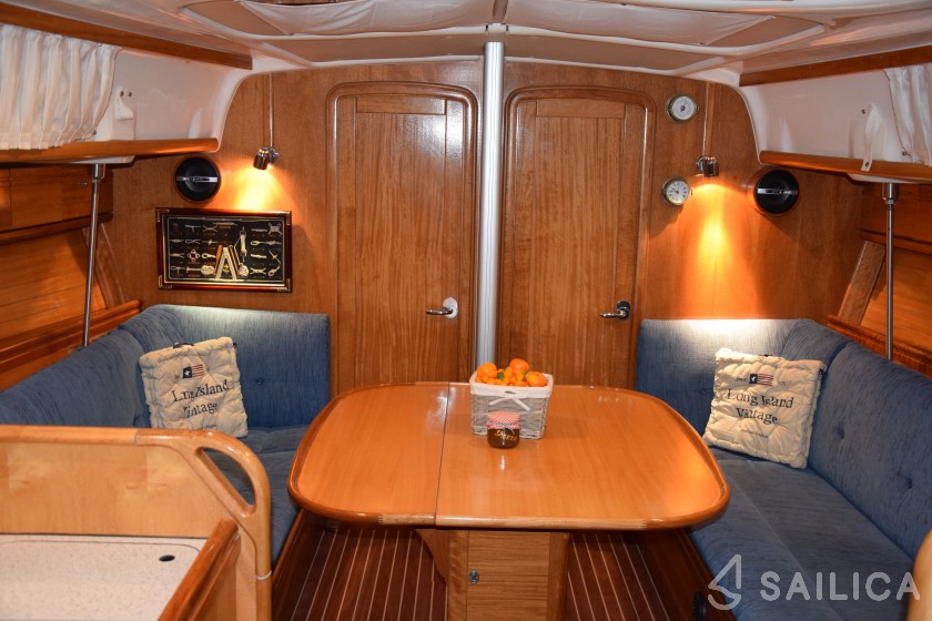 Bavaria 37 Cruiser - Yacht Charter Sailica