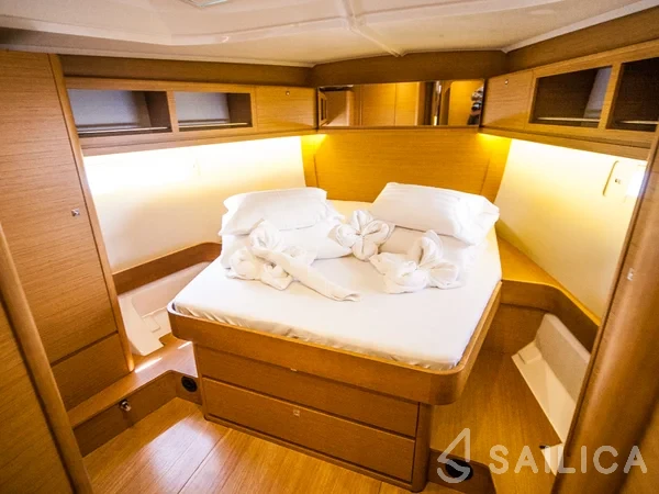 Dufour 460 GL - Yacht Charter Sailica