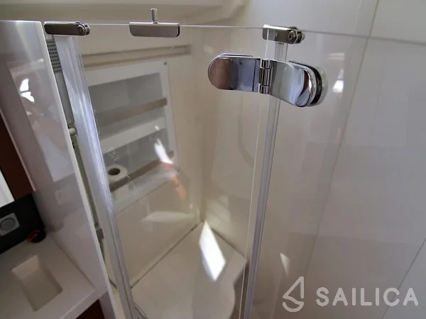 Hanse 418 - Yacht Charter Sailica