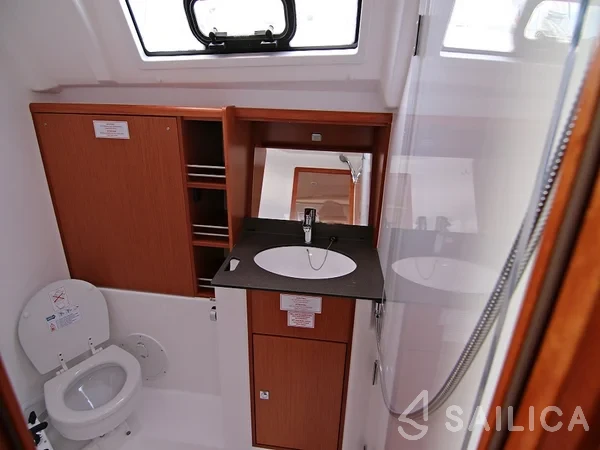 Bavaria 41 Cruiser - Yacht Charter Sailica