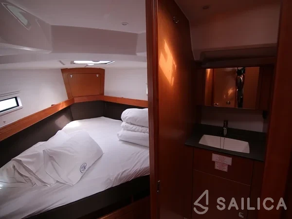 Bavaria 41 Cruiser - Yacht Charter Sailica