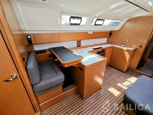 Bavaria 51 Cruiser - Yacht Charter Sailica