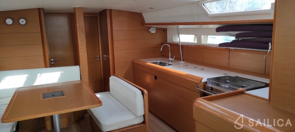 Sun Odyssey 509 - Yacht Charter Sailica