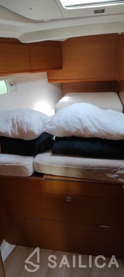 Sun Odyssey 509 - Yacht Charter Sailica