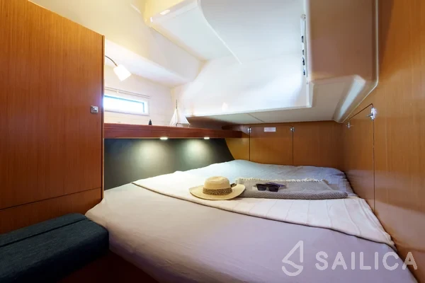 Bavaria 46 Cruiser - Yacht Charter Sailica