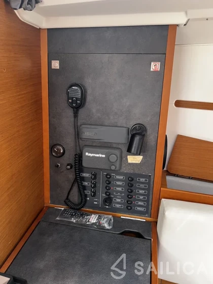 Sun Odyssey 349 - Yacht Charter Sailica