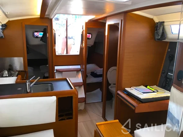 Sun Odyssey 349 - Yacht Charter Sailica