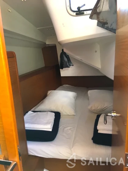 Sun Odyssey 349 - Yacht Charter Sailica