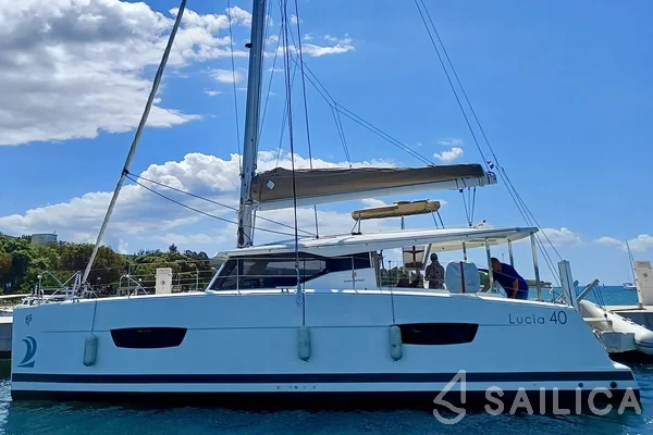 Lucia 40 - Yacht Charter Sailica