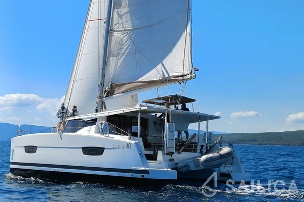 Lucia 40 - Yacht Charter Sailica