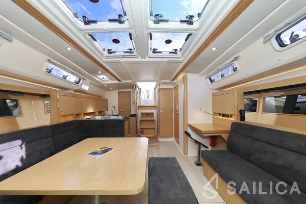 Hanse 455 - Yacht Charter Sailica