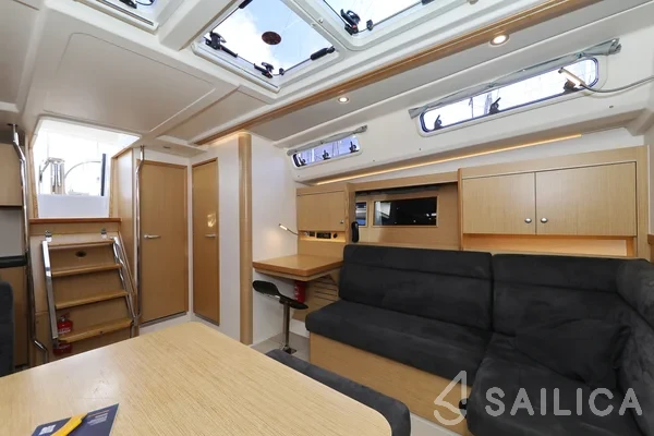 Hanse 455 - Yacht Charter Sailica