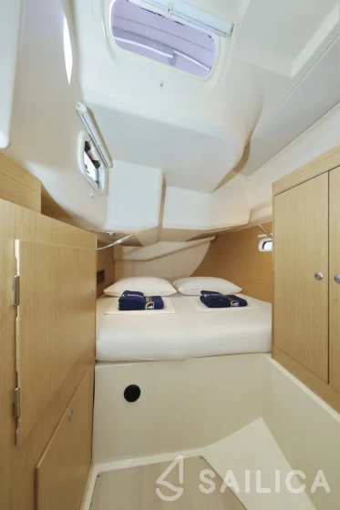 Hanse 455 - Yacht Charter Sailica
