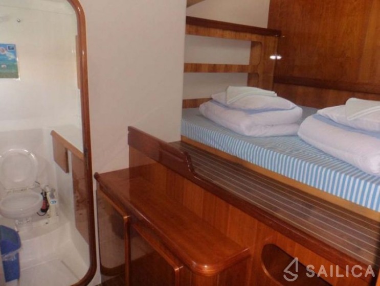 Privilege 465 - Yacht Charter Sailica