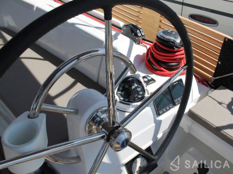 Sun Odyssey 419 - Yacht Charter Sailica