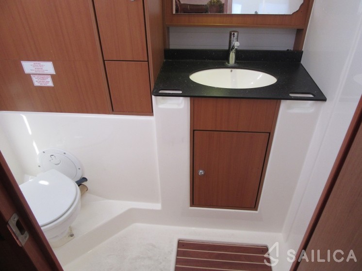 Bavaria 50 Cruiser - Yacht Charter Sailica