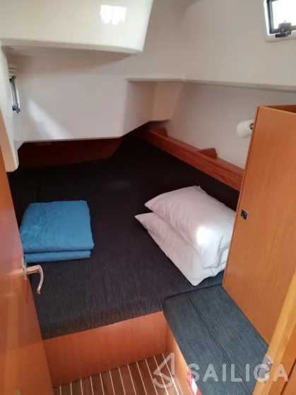 Bavaria 37 Cruiser - Yacht Charter Sailica