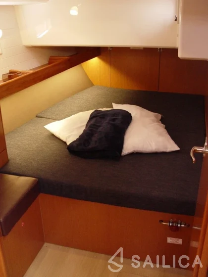 Bavaria 46 Cruiser - Yacht Charter Sailica