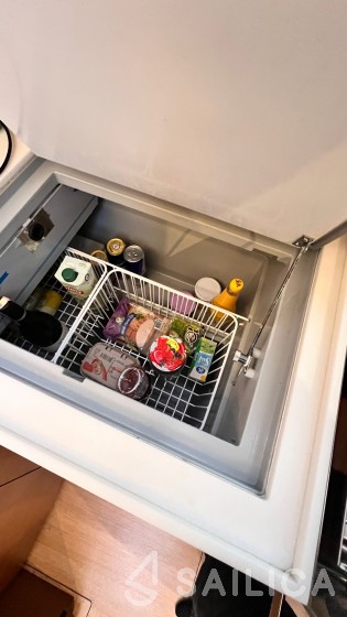 Sun Odyssey 410 - Yacht Charter Sailica