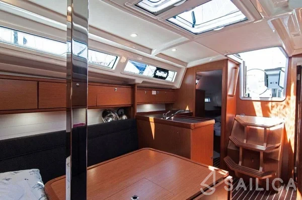 Bavaria 34 Cruiser - Yacht Charter Sailica