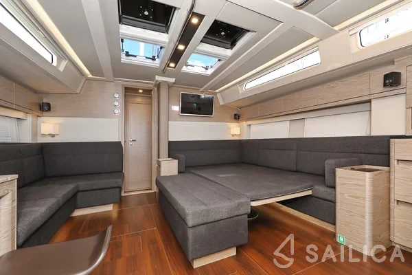 Hanse 548 - Yacht Charter Sailica