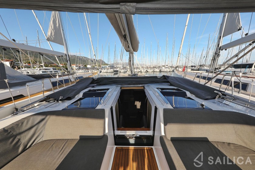 Hanse 548 - Yacht Charter Sailica