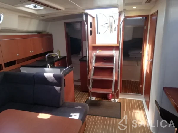 Hanse 455 - Yacht Charter Sailica