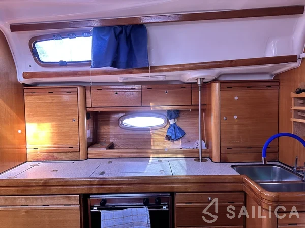 Bavaria 39 Cruiser - Yacht Charter Sailica