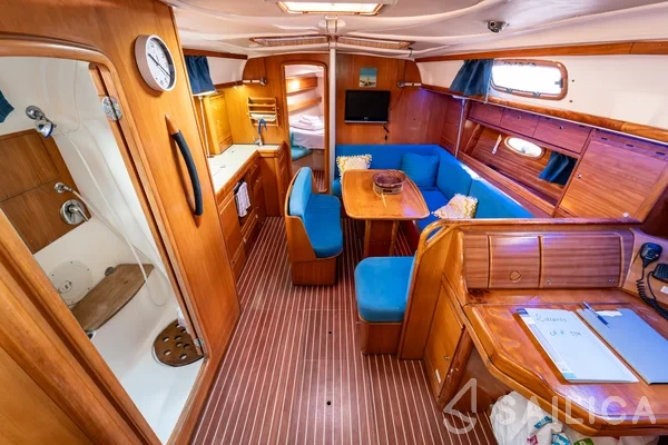 Bavaria 39 Cruiser - Yacht Charter Sailica