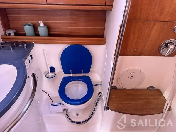 Bavaria 39 Cruiser - Yacht Charter Sailica