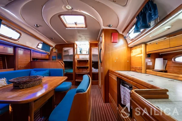 Bavaria 39 Cruiser - Yacht Charter Sailica