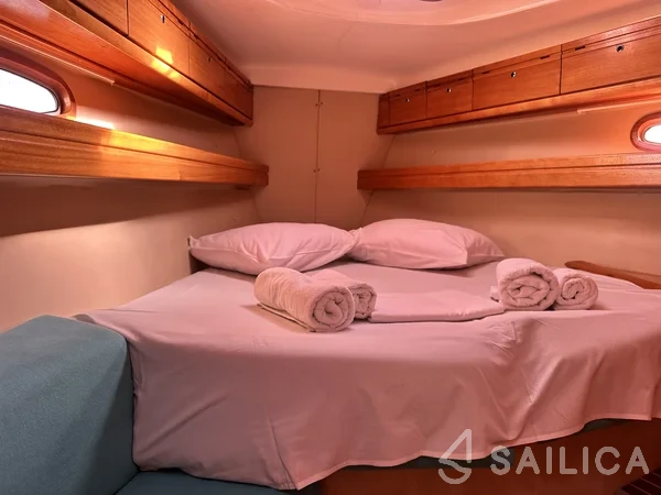 Bavaria 39 Cruiser - Yacht Charter Sailica