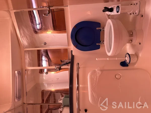 Bavaria 39 Cruiser - Yacht Charter Sailica