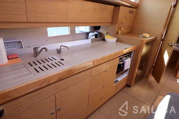 Dufour 460 GL - Yacht Charter Sailica